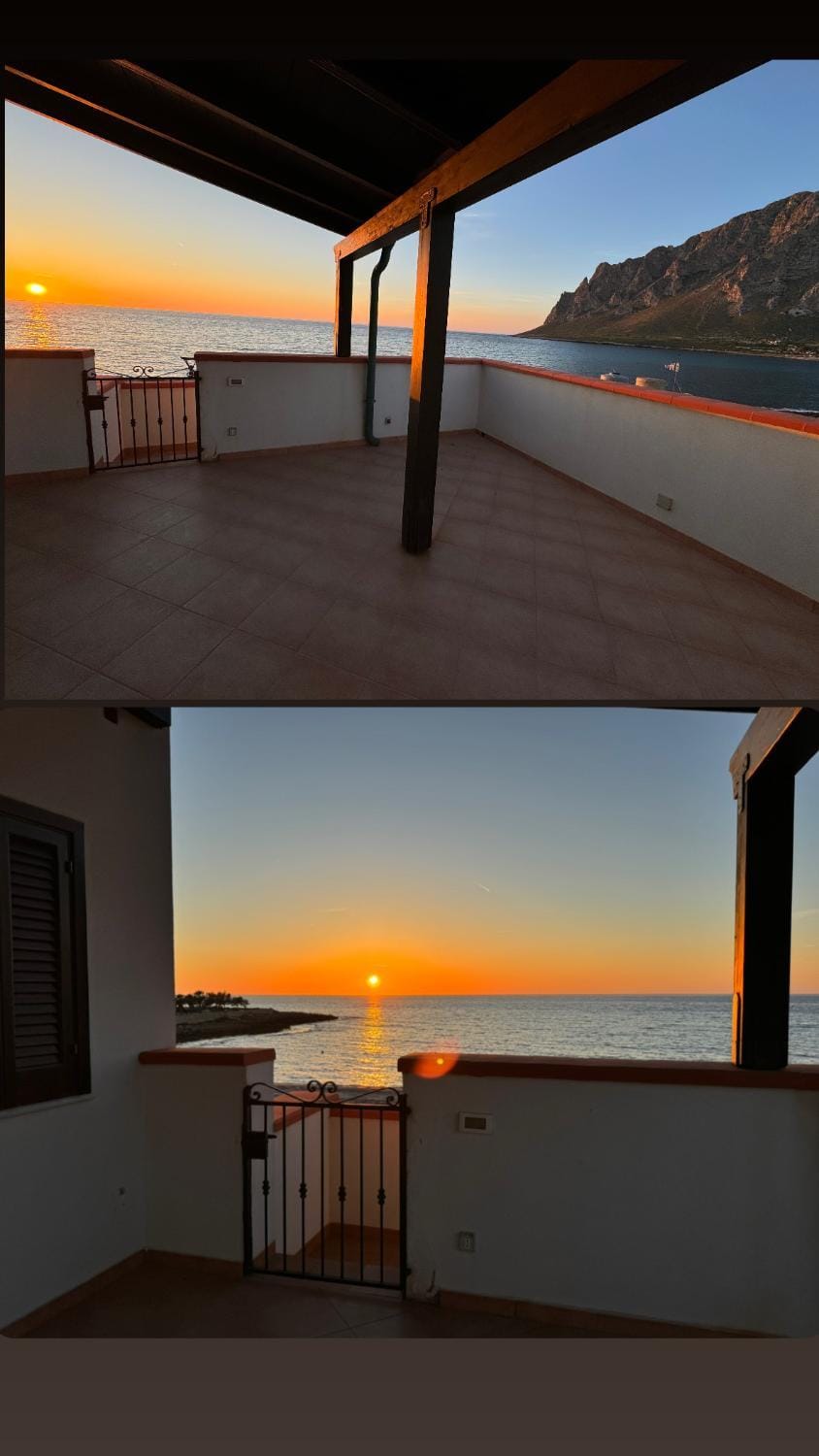 Natural landscape, View (from property/room), Balcony/Terrace, Sea view, Sunset