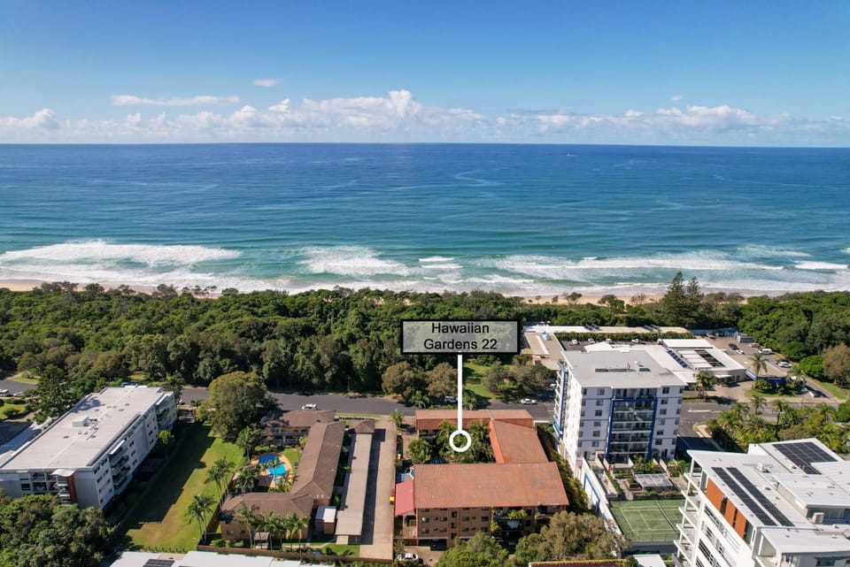 Property building, Bird's eye view, Beach