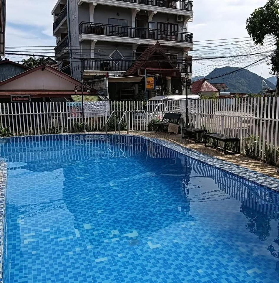 Swimming pool