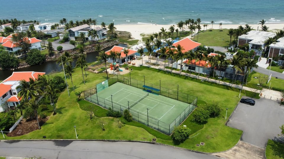 Tennis court