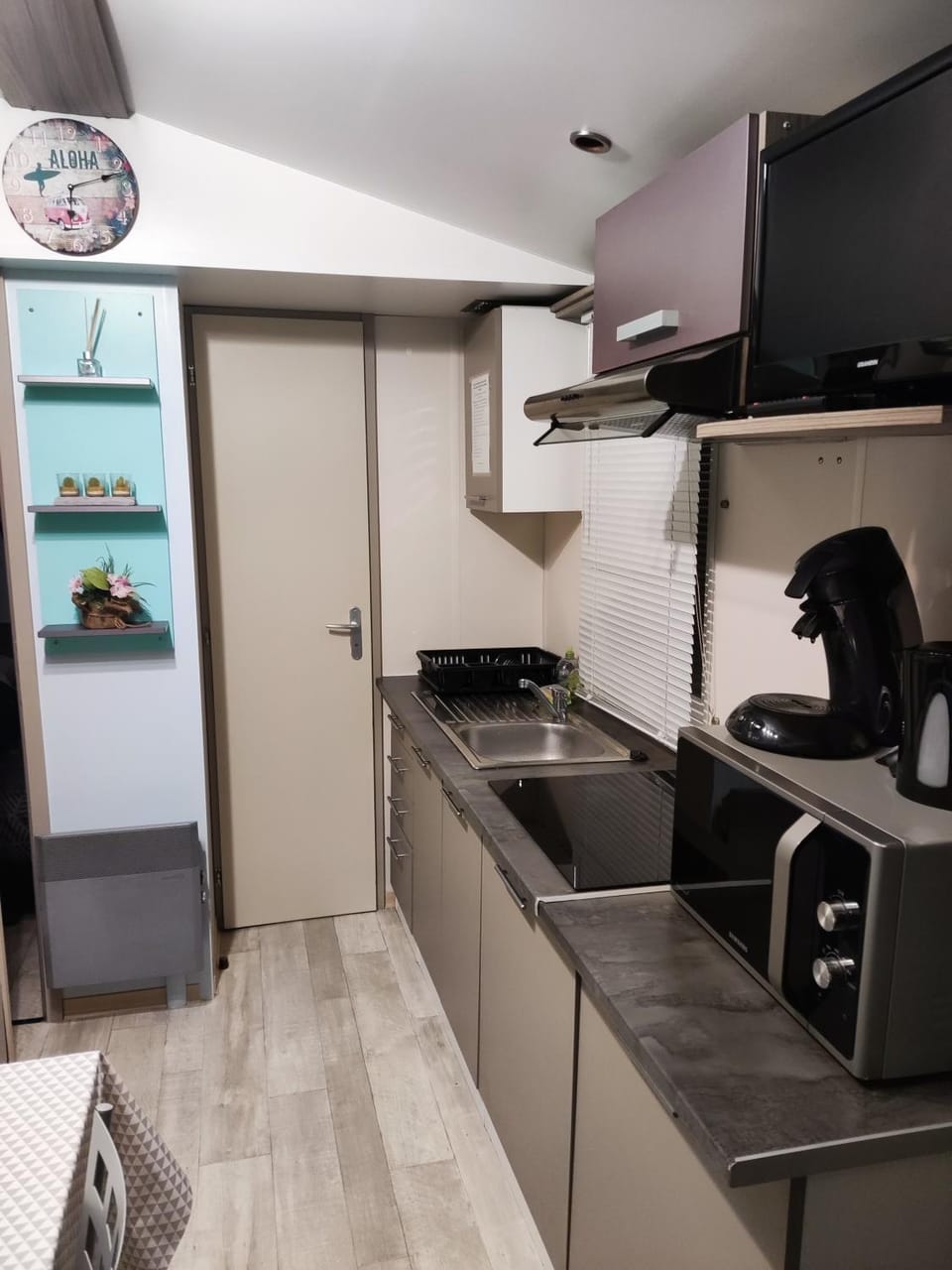 Europcamping Mobil-home Climatisé Campground/ 
RV Resort in Roquebrune-sur-Argens