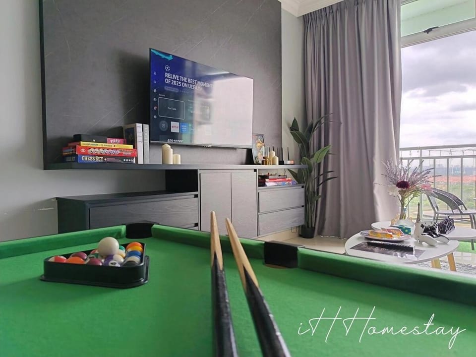 TV and multimedia, Living room, Entertainment