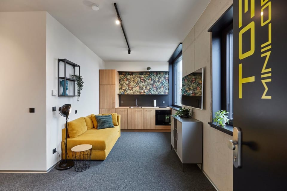 Living room, Photo of the whole room, Seating area, kitchen