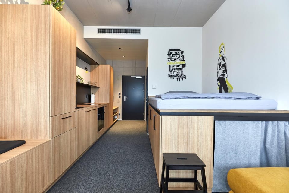 Bed, Kitchen or kitchenette, Photo of the whole room