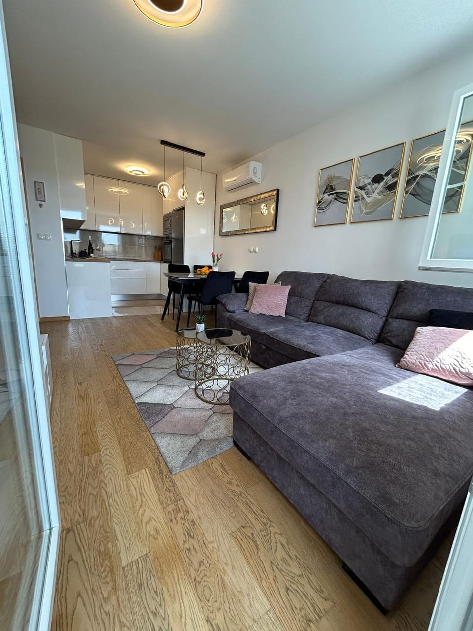 Living room, Seating area, Dining area, air conditioner