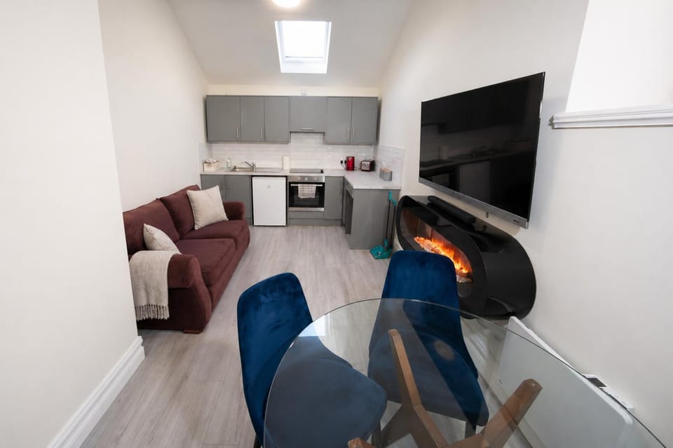 Living room, fireplace