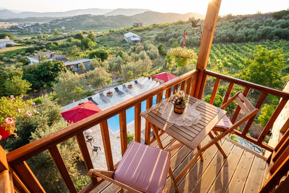 Patio, Spring, Day, Natural landscape, View (from property/room), Balcony/Terrace, Dining area, Mountain view