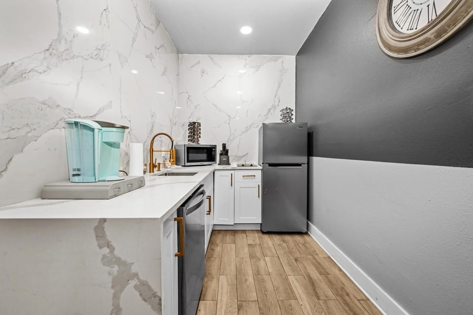Charming Downtown Studio - Ideal Location for Exploring Houston Apartment in Harris County