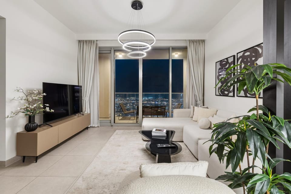Allsopp & Allsopp - 2-Bedroom Apartment with Panoramic Sea View in Forte Tower 1, Downtown Apartment in Dubai