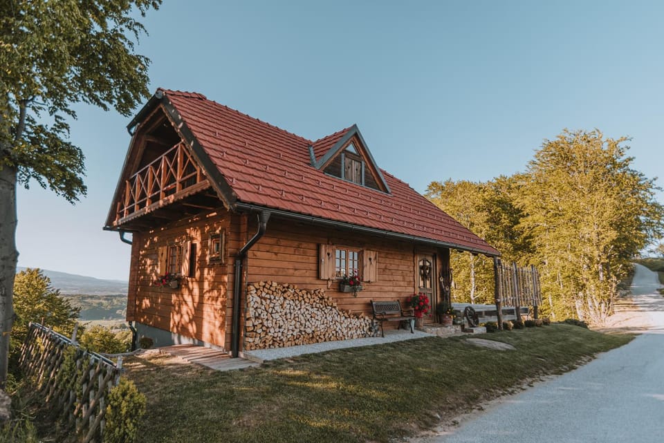 Brunarica Dežno Chalet in Slovenia