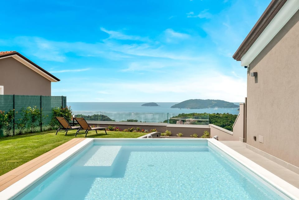 Colori di Mare Luxury Holiday Villa in Province of Massa and Carrara