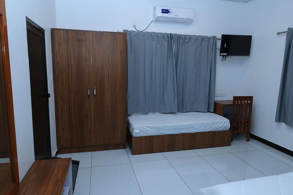 TV and multimedia, Bedroom, wardrobe, air conditioner