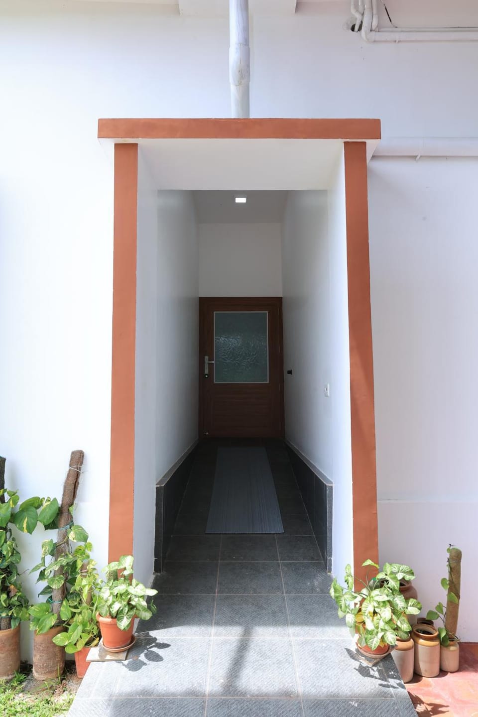 Facade/entrance
