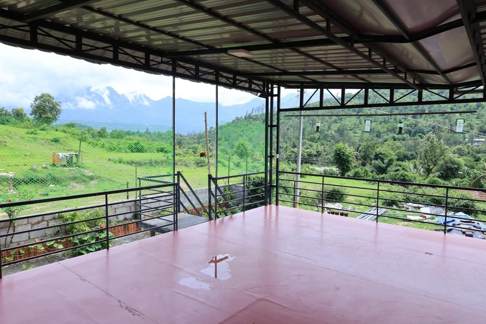 Balcony/Terrace, Mountain view