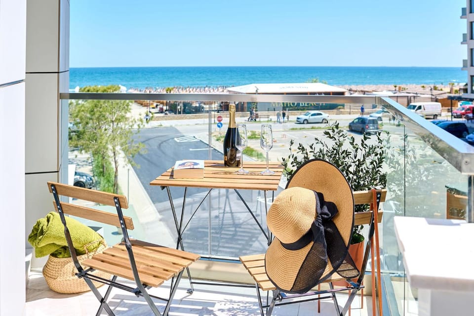 Day, View (from property/room), Balcony/Terrace, Beach, Sea view