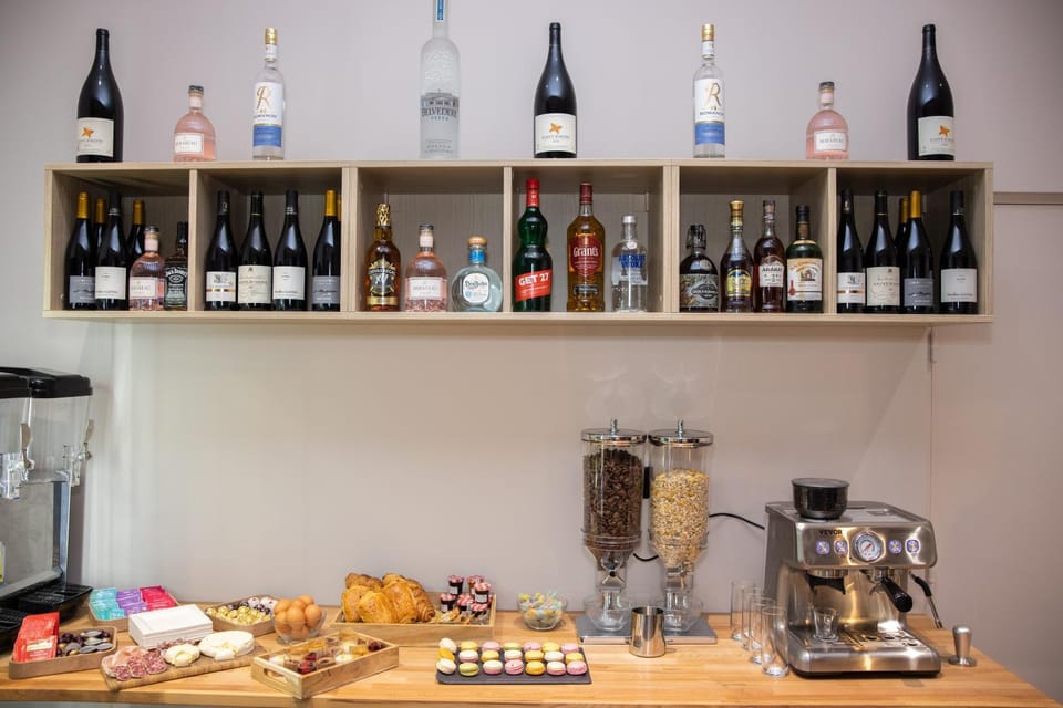 QUICK'HOT By GTS - capsules et chambres confortables Capsule hotel in Caluire-et-Cuire