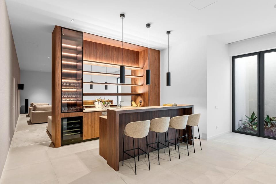 Lounge or bar, Entertainment