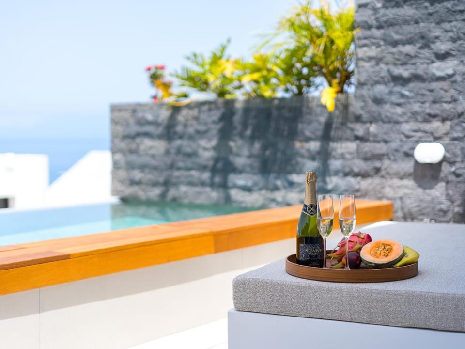 SVB Aquasuites Luxury Duplex - B07 Apartment in Acantilados de Los Gigantes