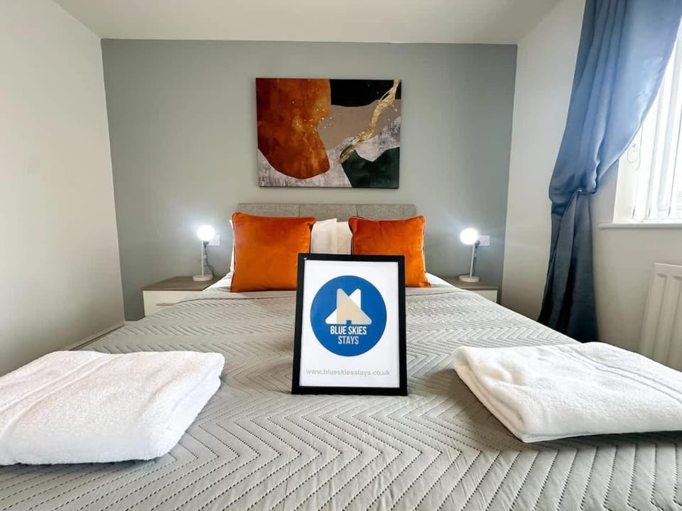 Moor House by Blue Skies Stays House in Darlington