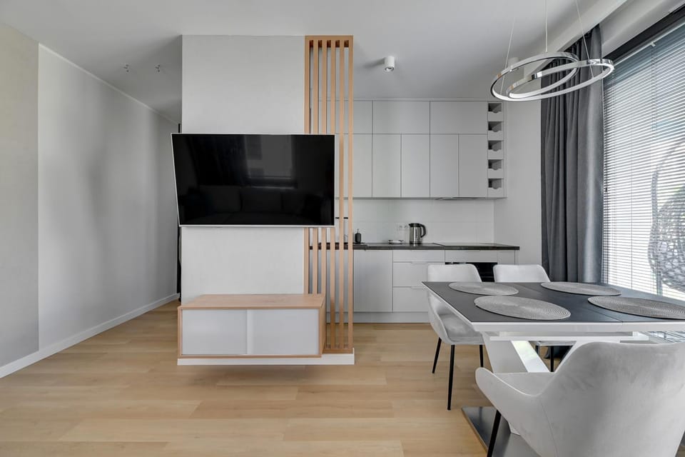 TV and multimedia, Kitchen or kitchenette, Dining area