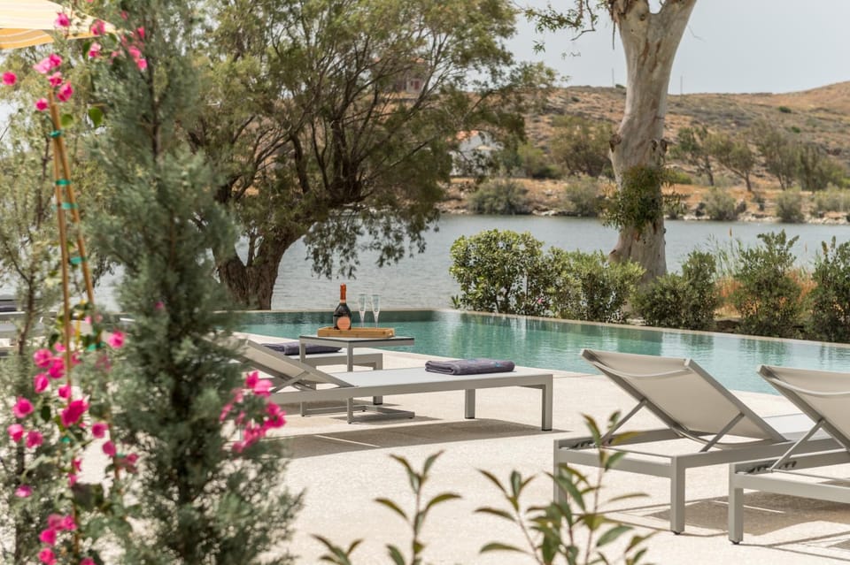 oKEAnõs Hotel in Kea-Kythnos