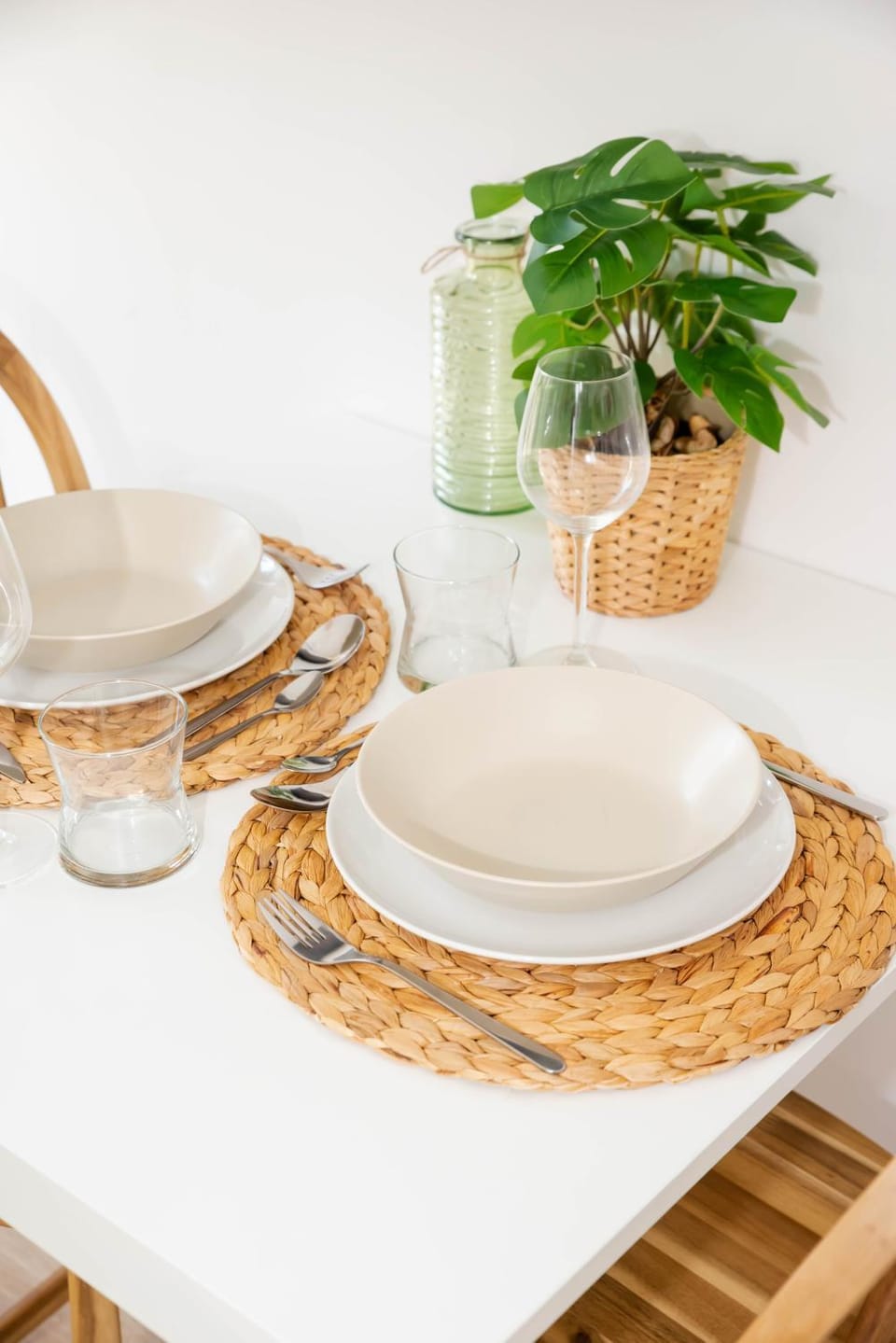 Dining area, Meals