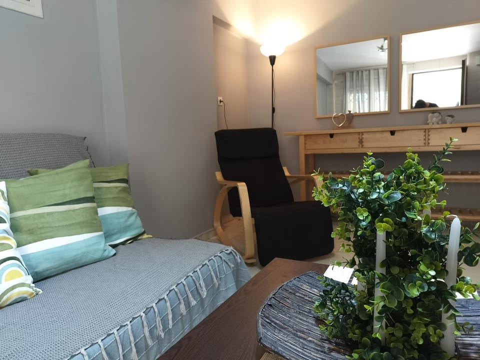 Living room, Photo of the whole room