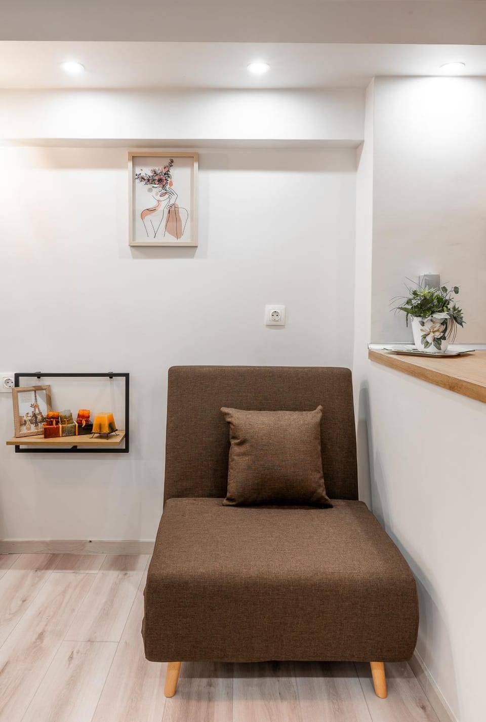 ΕΥ. CENTRAL STUDIO Apartment in Peloponnese, Western Greece and the Ionian