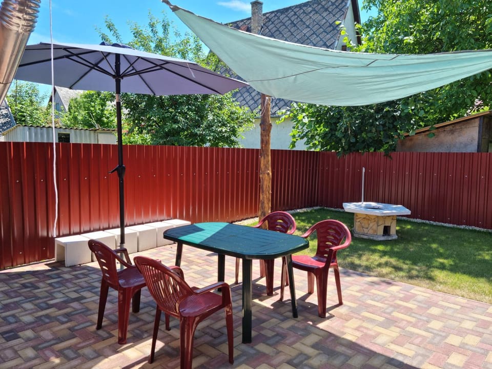 Patio, Garden
