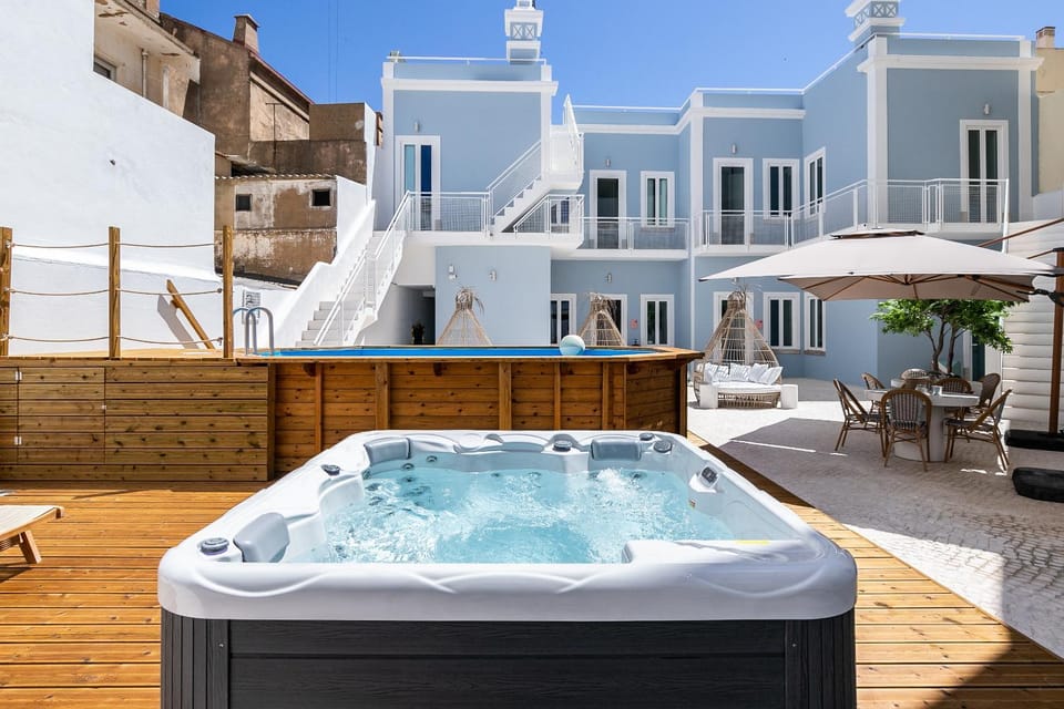 Hot Tub, Balcony/Terrace, Swimming pool