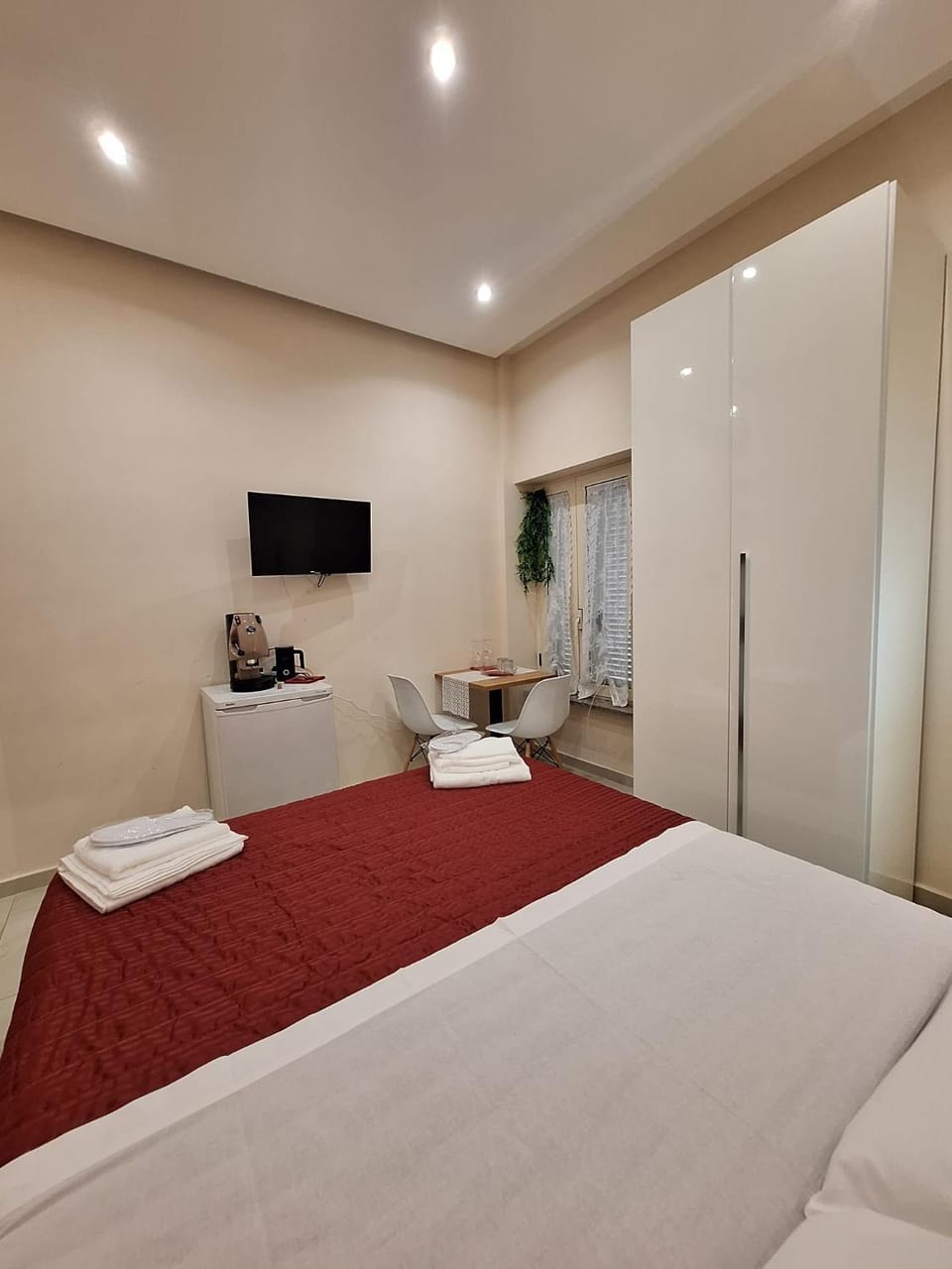 TV and multimedia, towels, wardrobe
