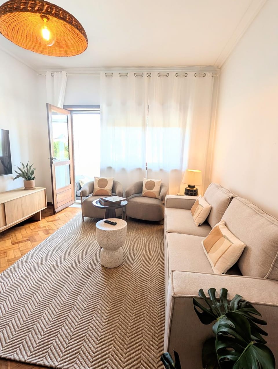TV and multimedia, Living room