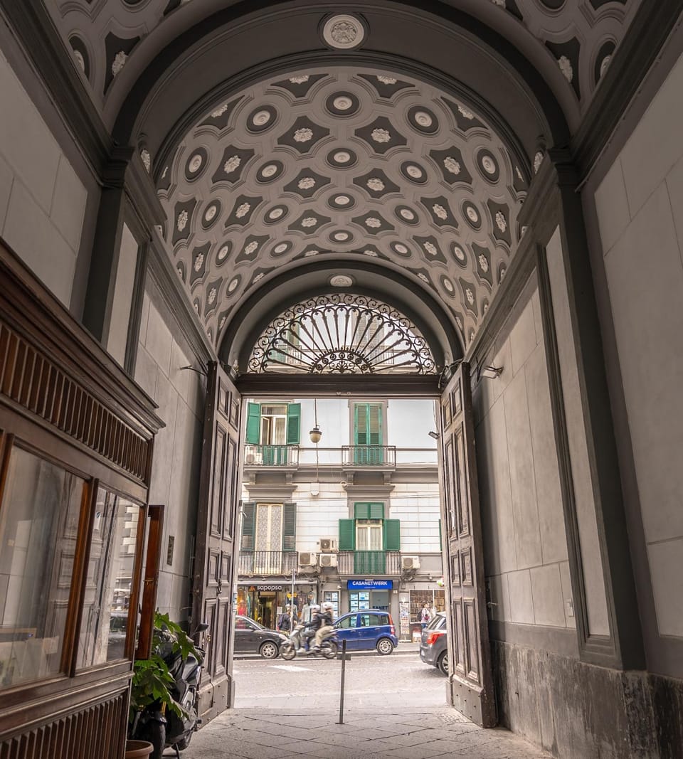 Facade/entrance