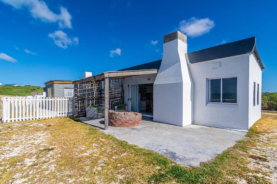 Beach Bungalow No 13 - Salted Fynbos Staying House in Western Cape