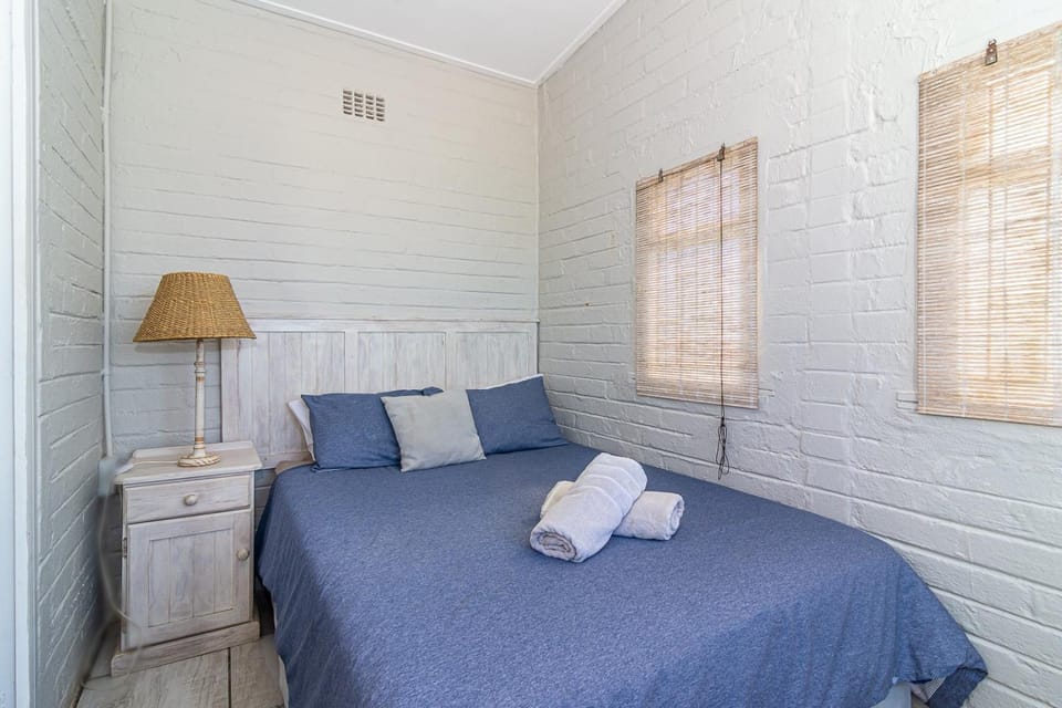 Beach Bungalow No 13 - Salted Fynbos Staying House in Western Cape