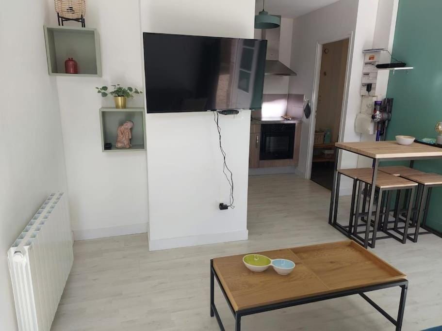 Appart 2, Charmant Plain pied, 200m du port Apartment in Brittany