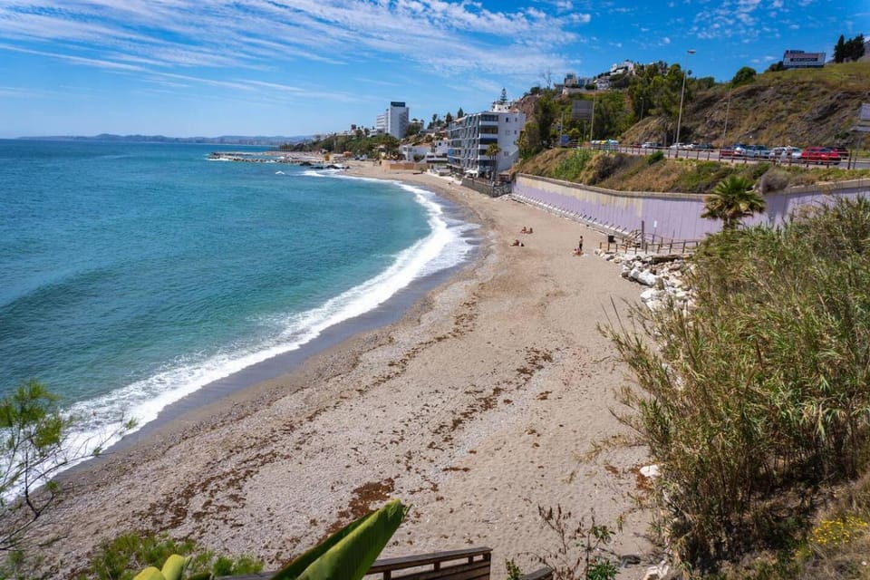 Chic Beach House 2 in Benalmadena by El Trocader House in Benalmadena