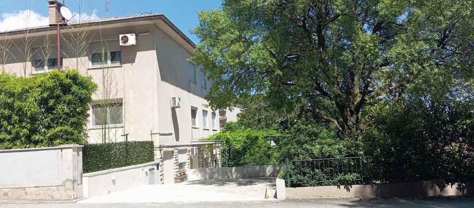 Property building, Parking