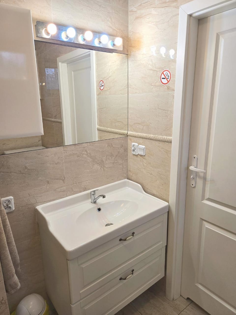 Toilet, Bathroom, washing machine, dryer