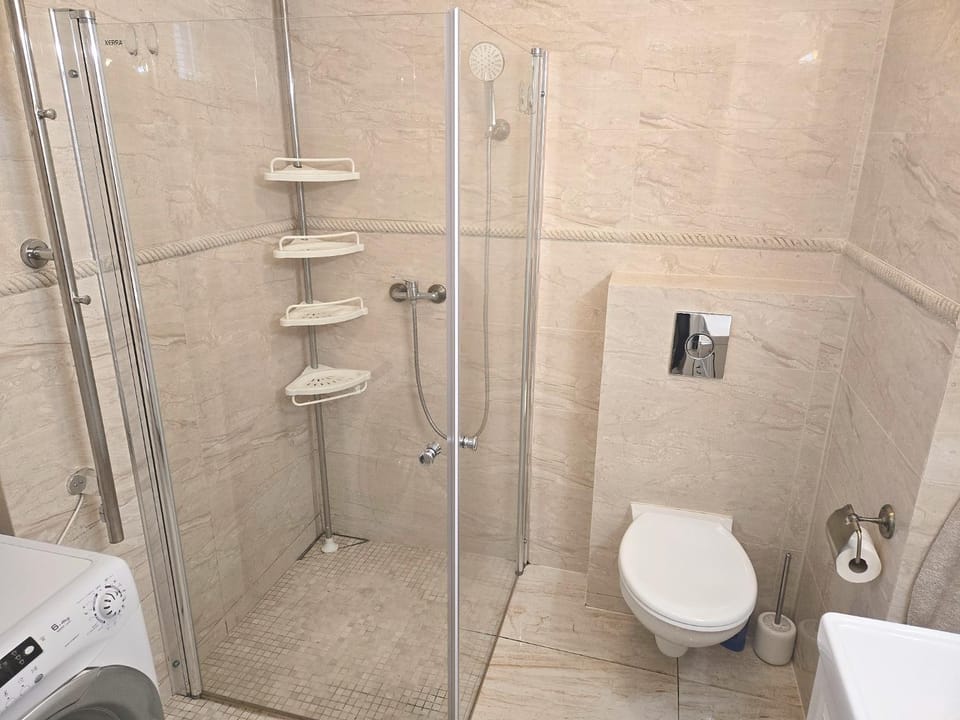 Shower, Toilet, Bathroom, washing machine, dryer