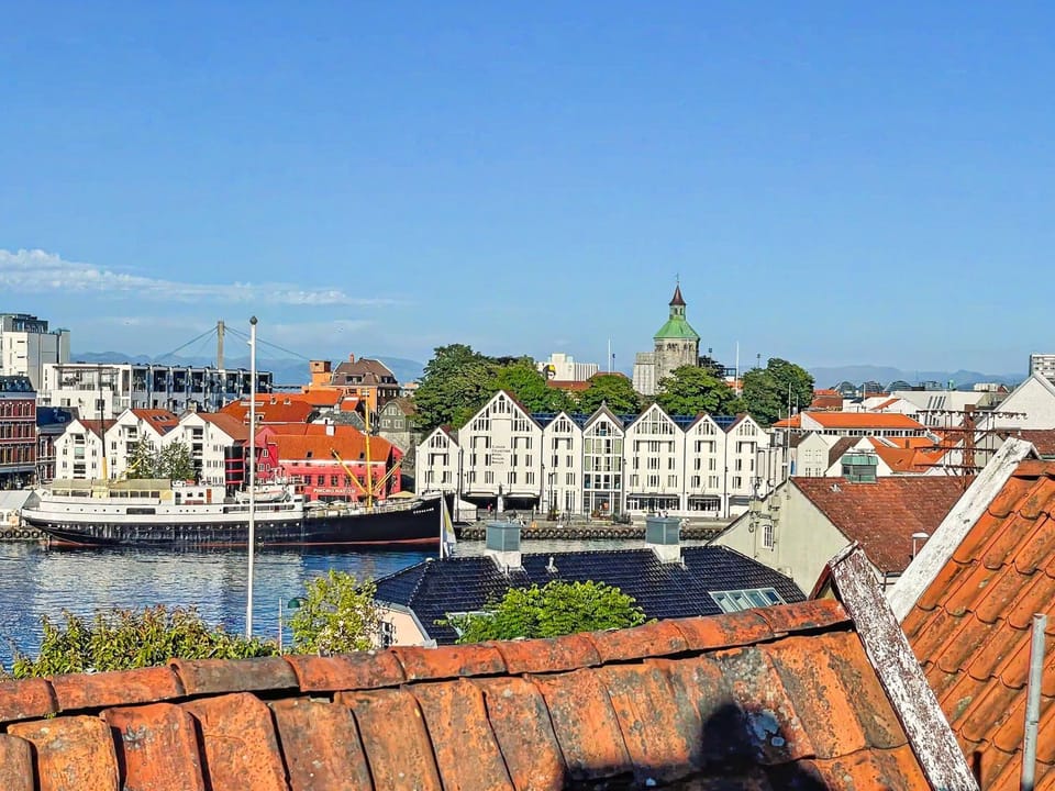 City view, Landmark view, Sea view