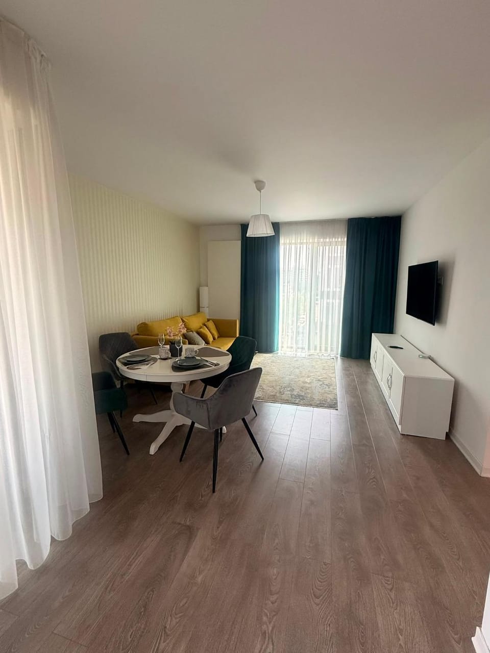 Northern Sky Residence - Cloud 9 Apartment in Bucharest