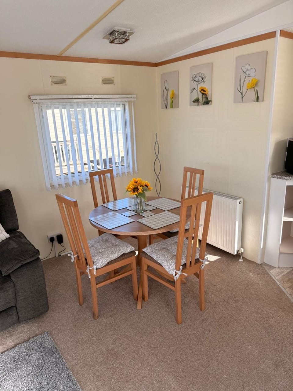 Browns caravan rentals, ingoldmells 4 berth caravan silver beach Apartment in Ingoldmells