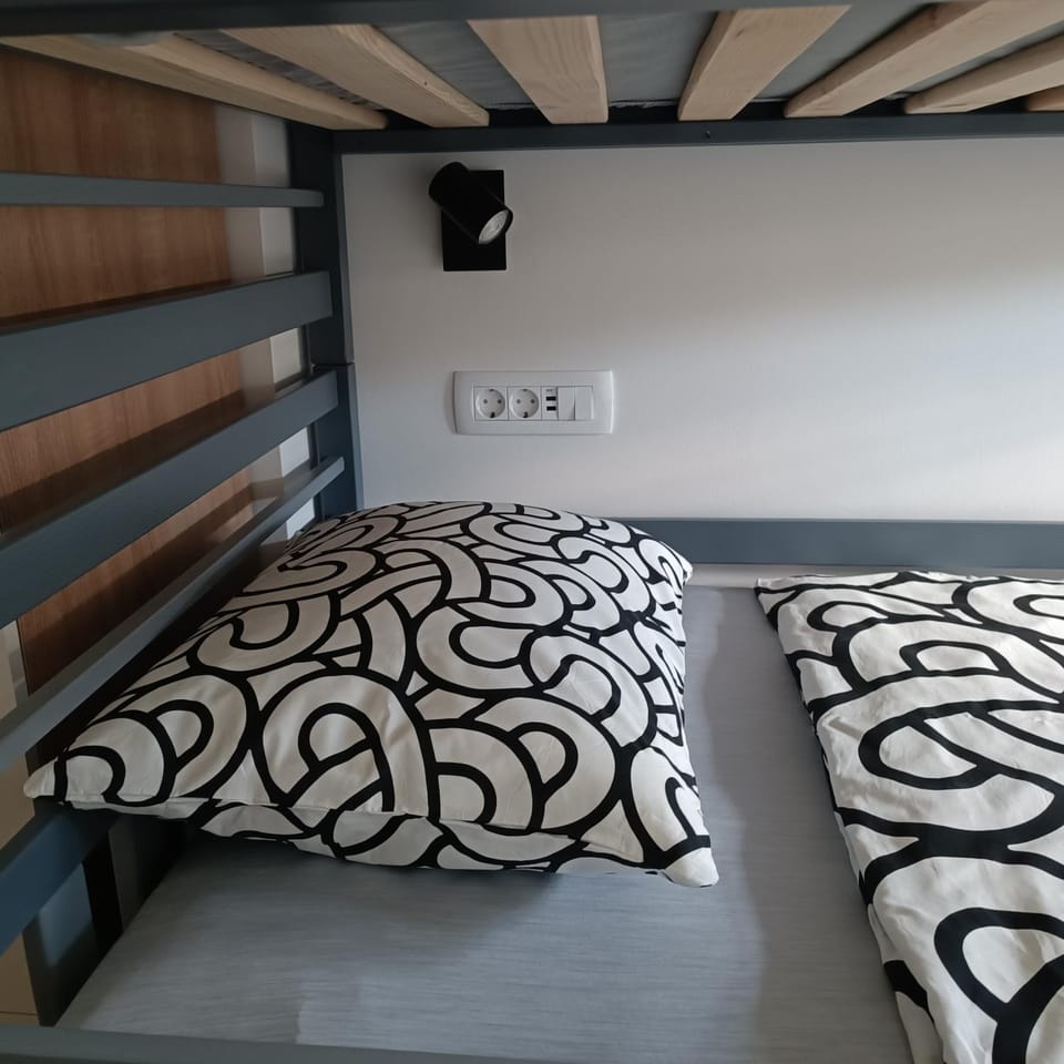 Bed, bunk bed