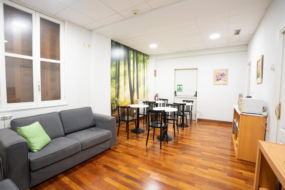 Communal lounge/ TV room, Dining area, Internal: Not applicable to any particular room