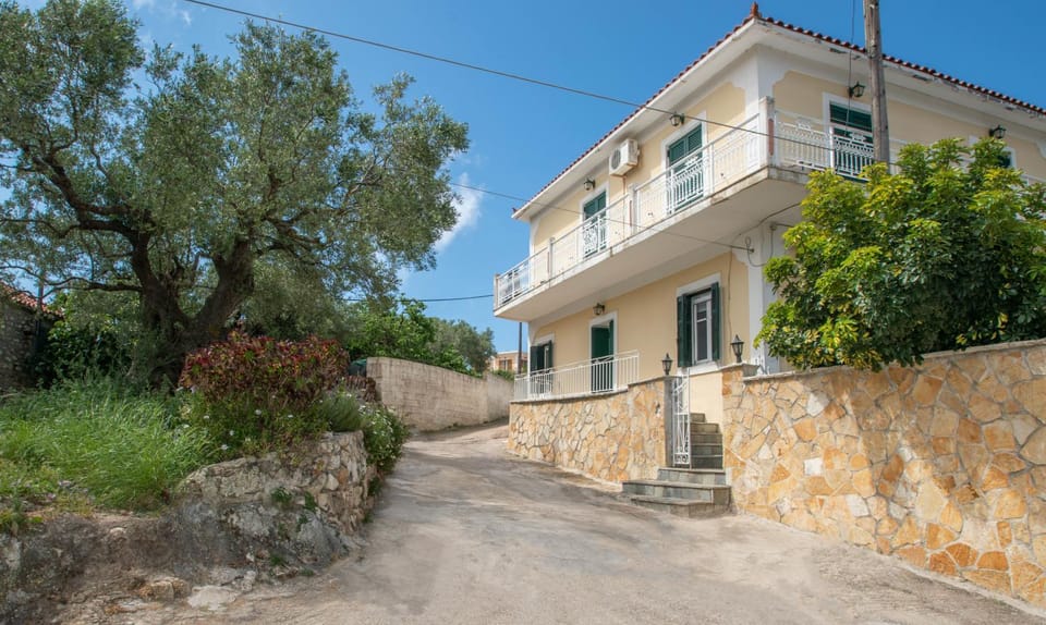 Property building, Day