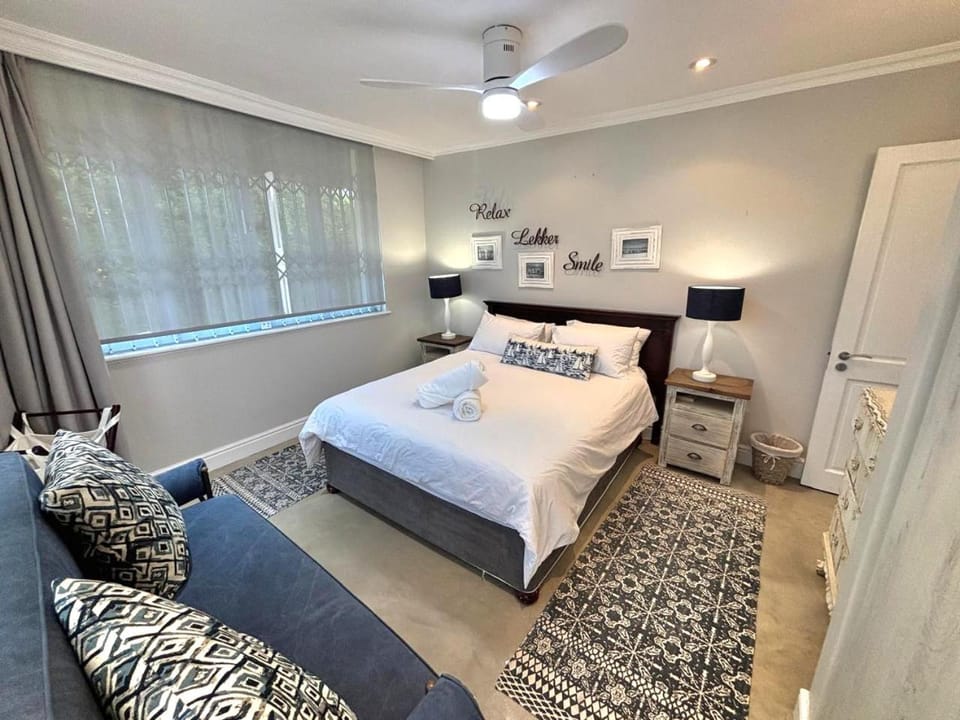 Low tide at no 35 Apartment in Eastern Cape