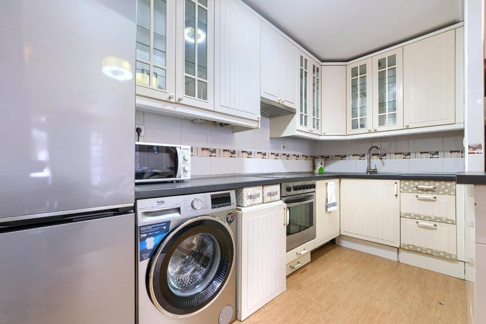 Kitchen or kitchenette, dishwasher, oven, washing machine, kitchen, kitchen