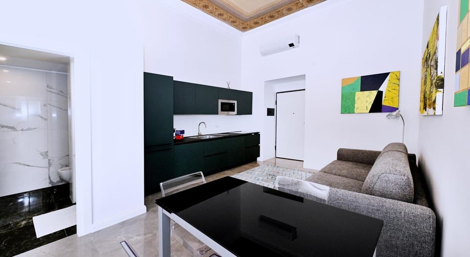 Vatican Suites in Cola Di Rienzo Apartment in Rome