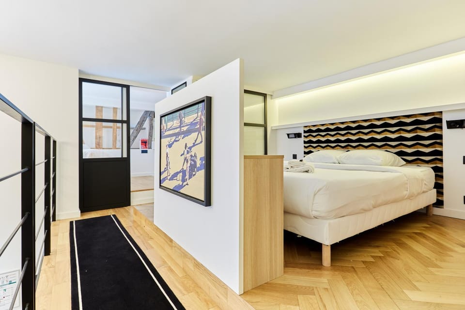 Bed, Photo of the whole room